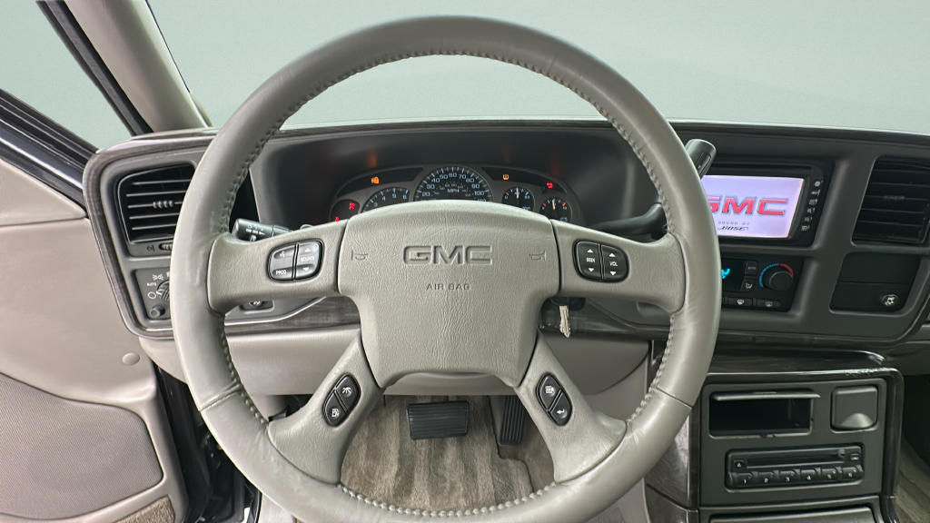 2004 GMC Yukon Denali