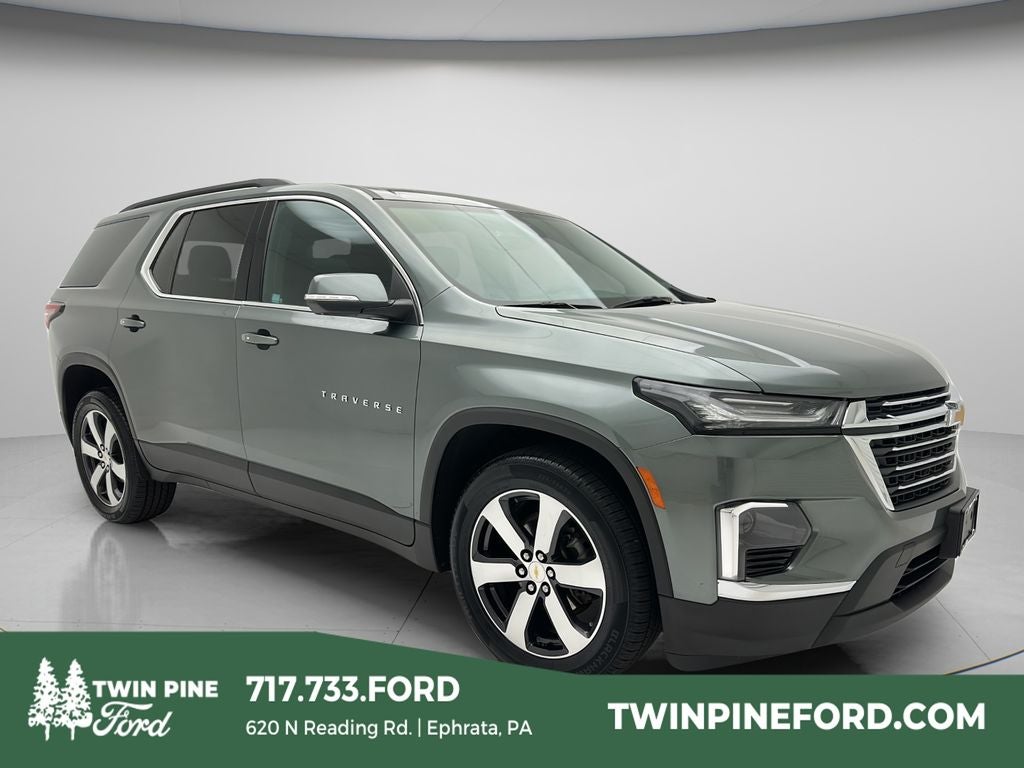 2023 Chevrolet Traverse LT Leather