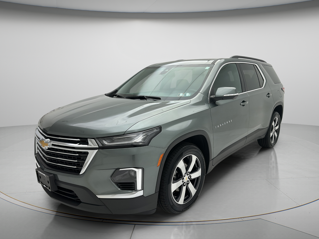 2023 Chevrolet Traverse LT Leather