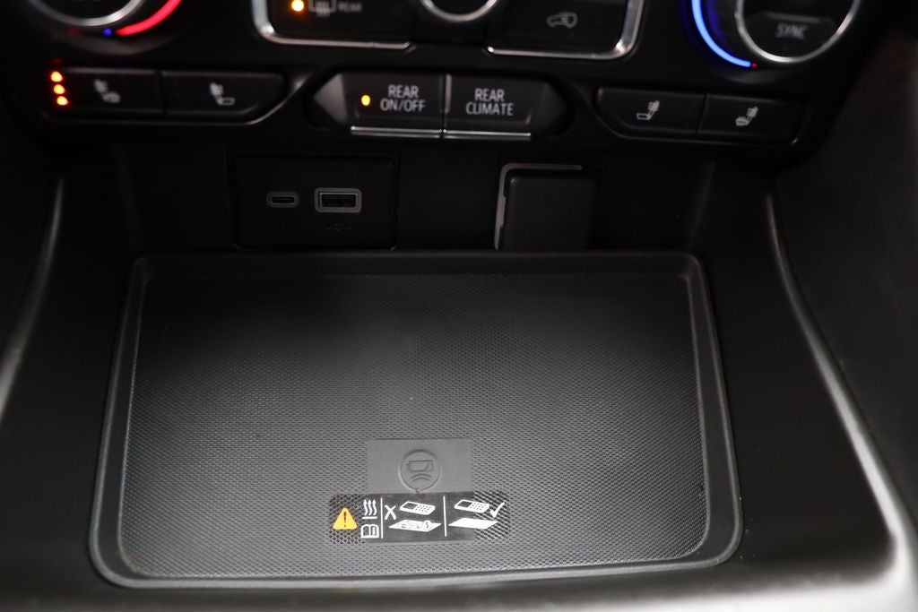 2024 Chevrolet Suburban RST