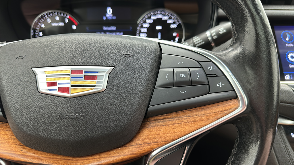 2022 Cadillac XT5 Premium Luxury