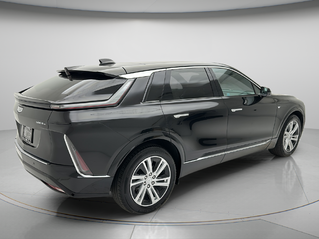 2024 Cadillac LYRIQ Tech