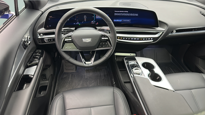 2024 Cadillac LYRIQ Tech