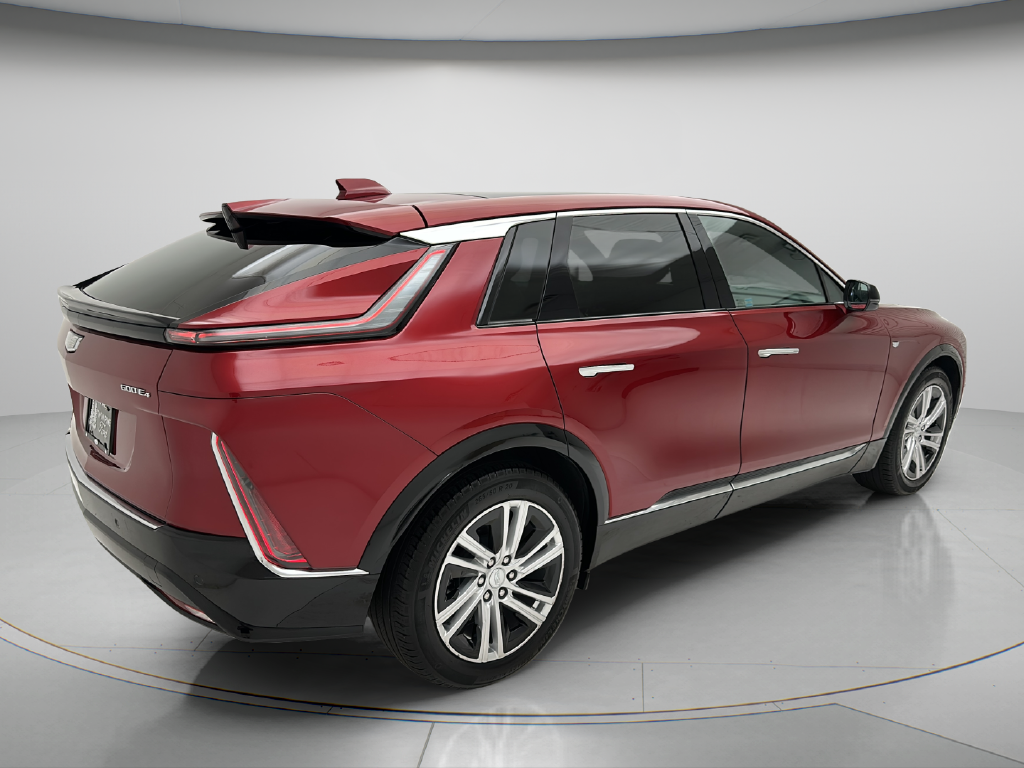 2024 Cadillac LYRIQ Tech