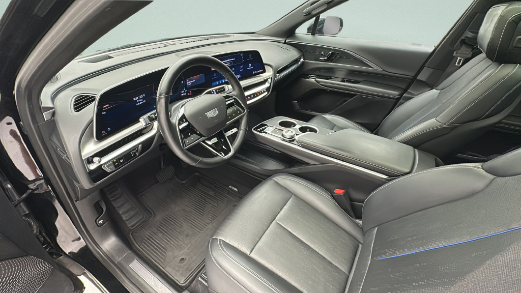 2024 Cadillac LYRIQ Sport