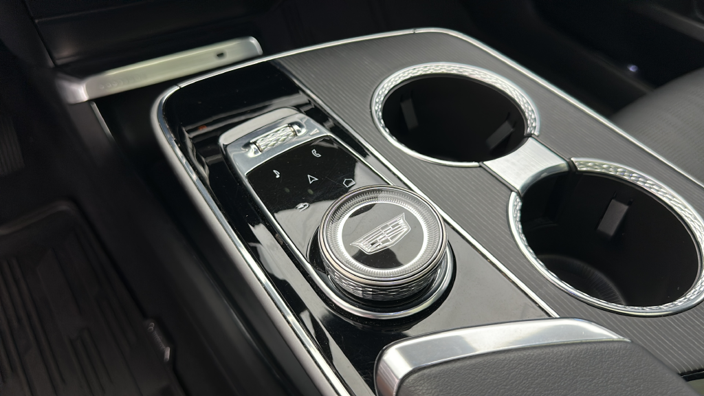 2024 Cadillac LYRIQ Sport