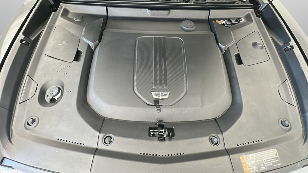 2024 Cadillac LYRIQ Sport