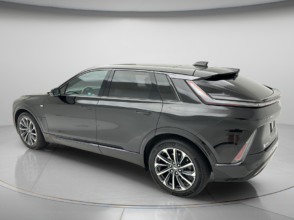 2024 Cadillac LYRIQ Sport