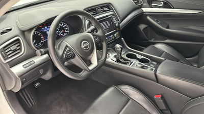 2023 Nissan Maxima SV