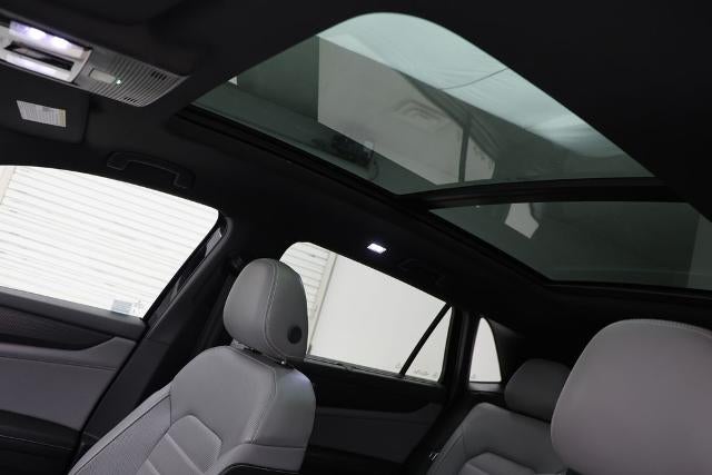 2024 Volkswagen Atlas Cross Sport 2.0T SEL R-Line