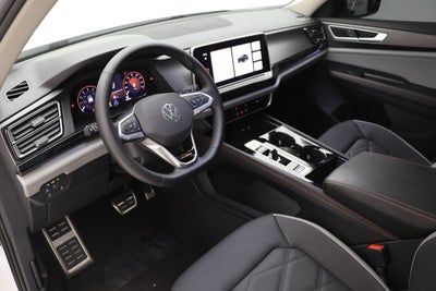 2024 Volkswagen Atlas 2.0T Peak Edition SE w/Technology