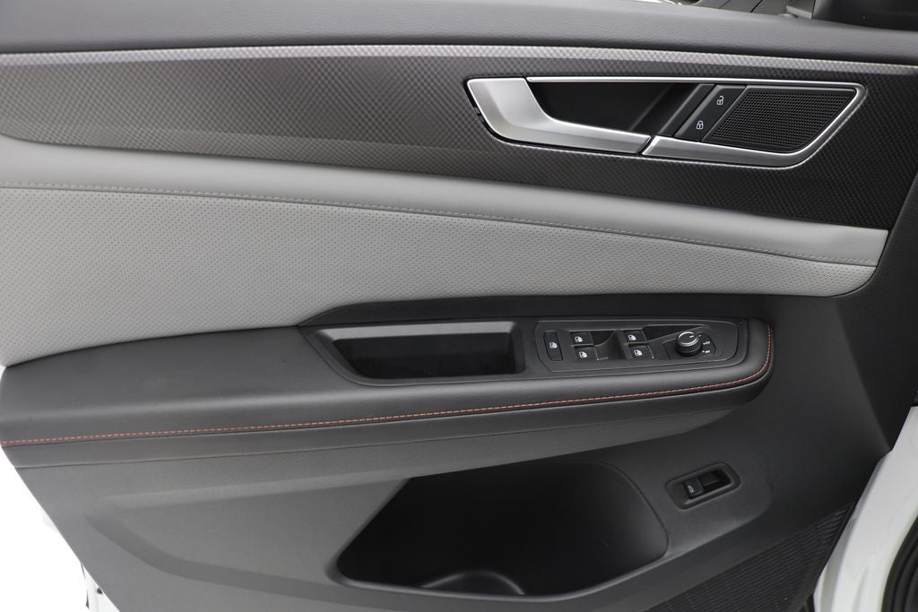 2024 Volkswagen Atlas 2.0T Peak Edition SE w/Technology