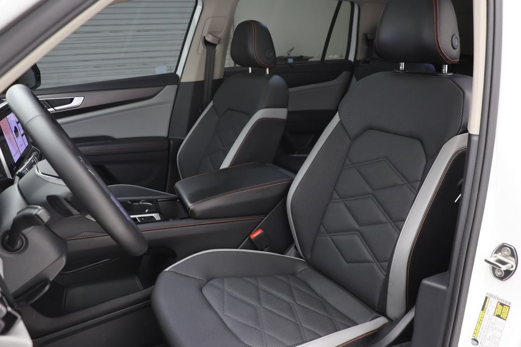 2024 Volkswagen Atlas 2.0T Peak Edition SE w/Technology