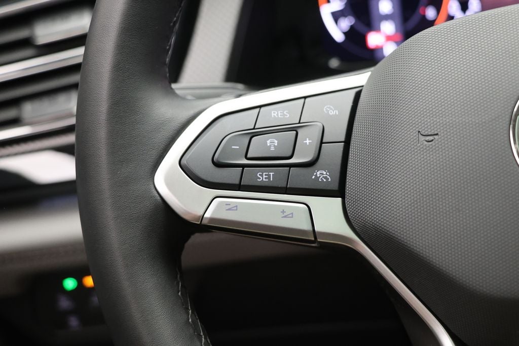 2024 Volkswagen Atlas 2.0T Peak Edition SE w/Technology