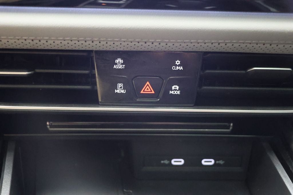 2024 Volkswagen Atlas 2.0T Peak Edition SE w/Technology