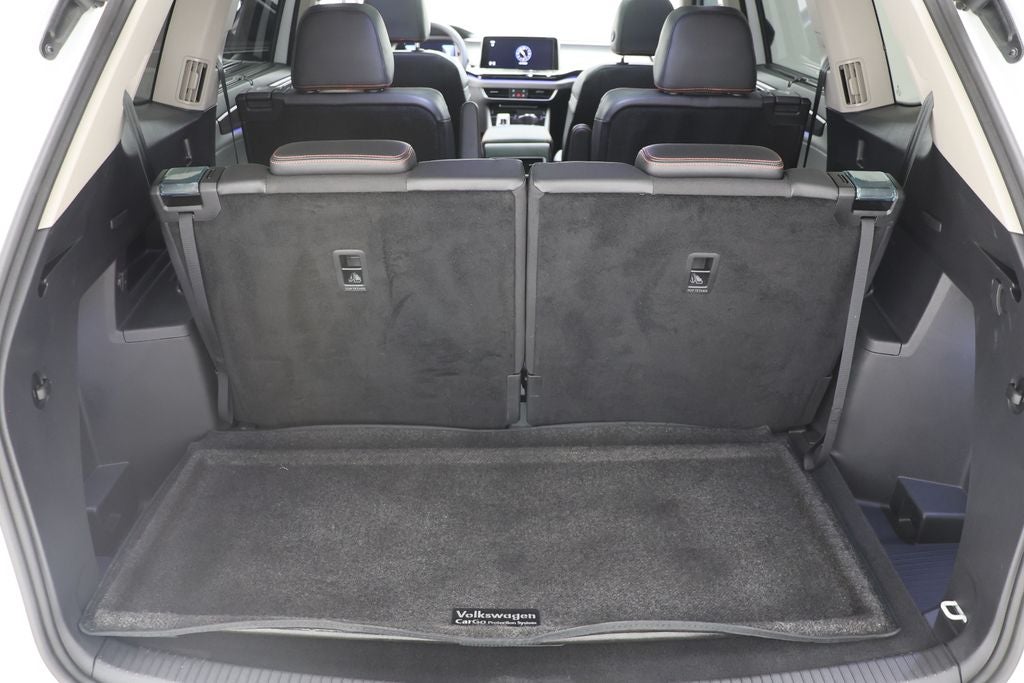 2024 Volkswagen Atlas 2.0T Peak Edition SE w/Technology