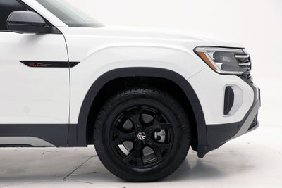 2024 Volkswagen Atlas 2.0T Peak Edition SE w/Technology
