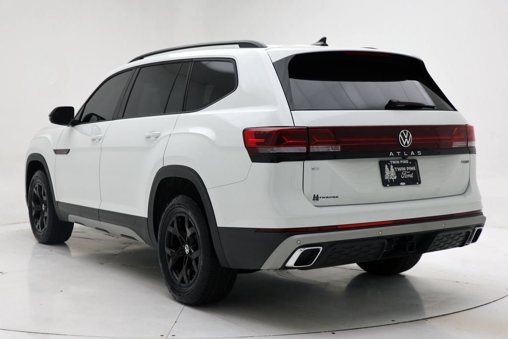 2024 Volkswagen Atlas 2.0T Peak Edition SE w/Technology