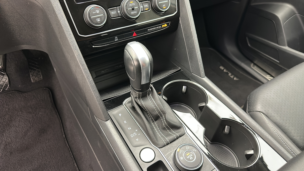 2023 Volkswagen Atlas 2.0T SE w/Technology