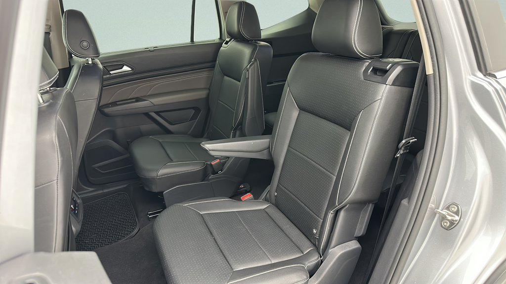 2023 Volkswagen Atlas 2.0T SE w/Technology