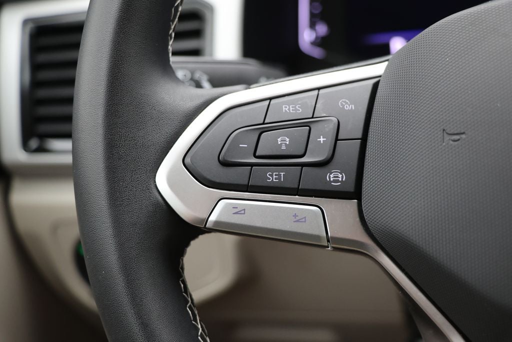 2022 Volkswagen Atlas 3.6L V6 SE w/Technology