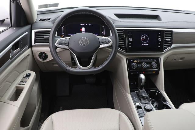 2022 Volkswagen Atlas 3.6L V6 SE w/Technology