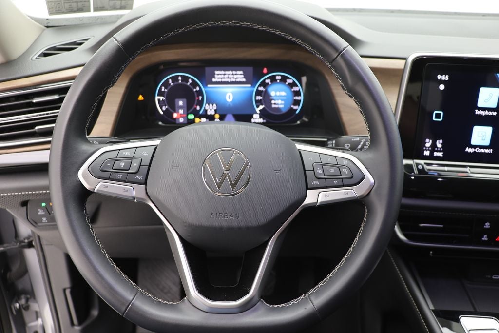 2024 Volkswagen Atlas 2.0T SE w/Technology