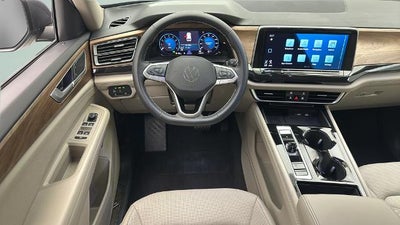 2025 Volkswagen Atlas 2.0T SE w/Technology