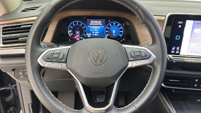 2025 Volkswagen Atlas 2.0T SE w/Technology