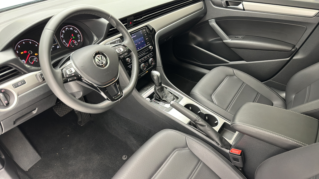 2022 Volkswagen Passat 2.0T SE