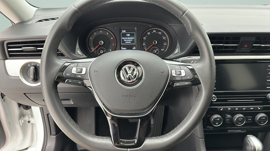 2022 Volkswagen Passat 2.0T SE