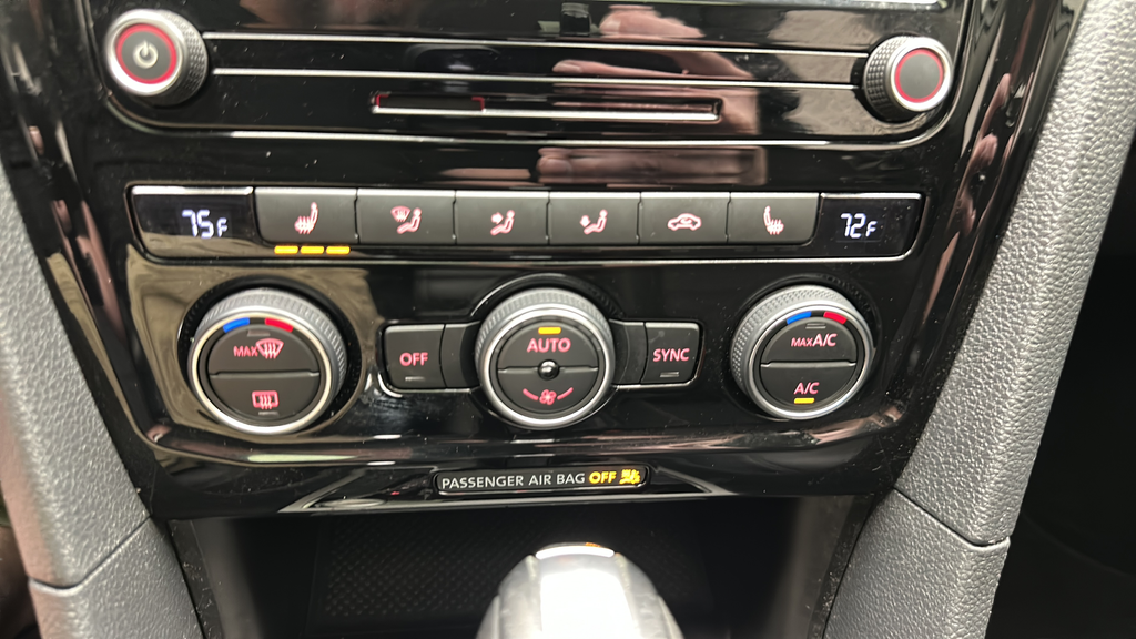 2022 Volkswagen Passat 2.0T SE