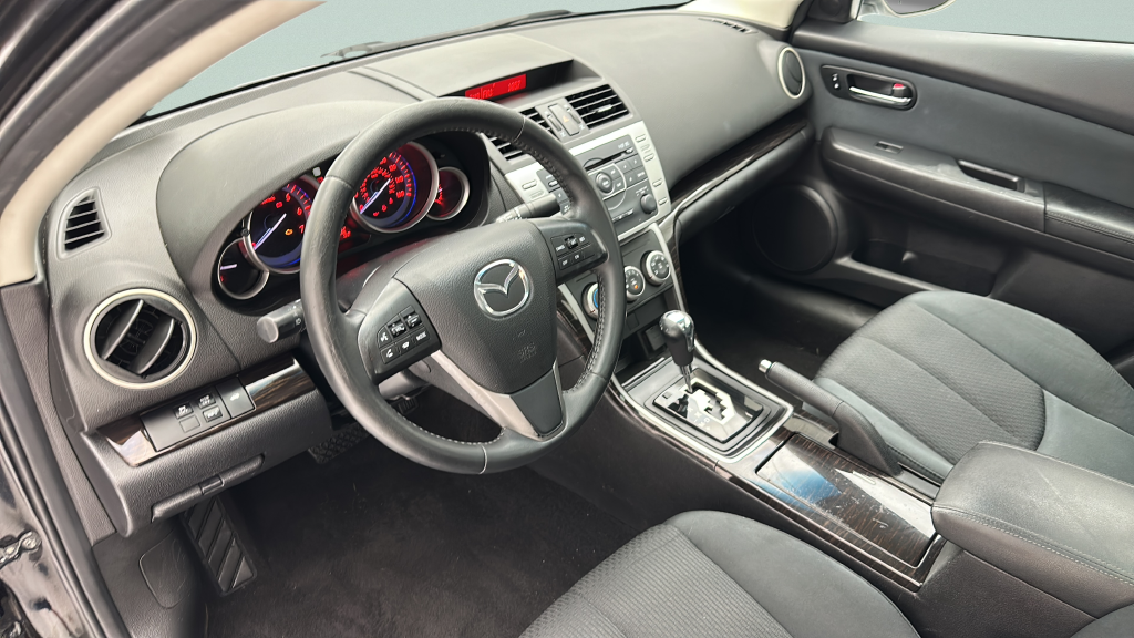2011 Mazda Mazda6 i Touring Plus