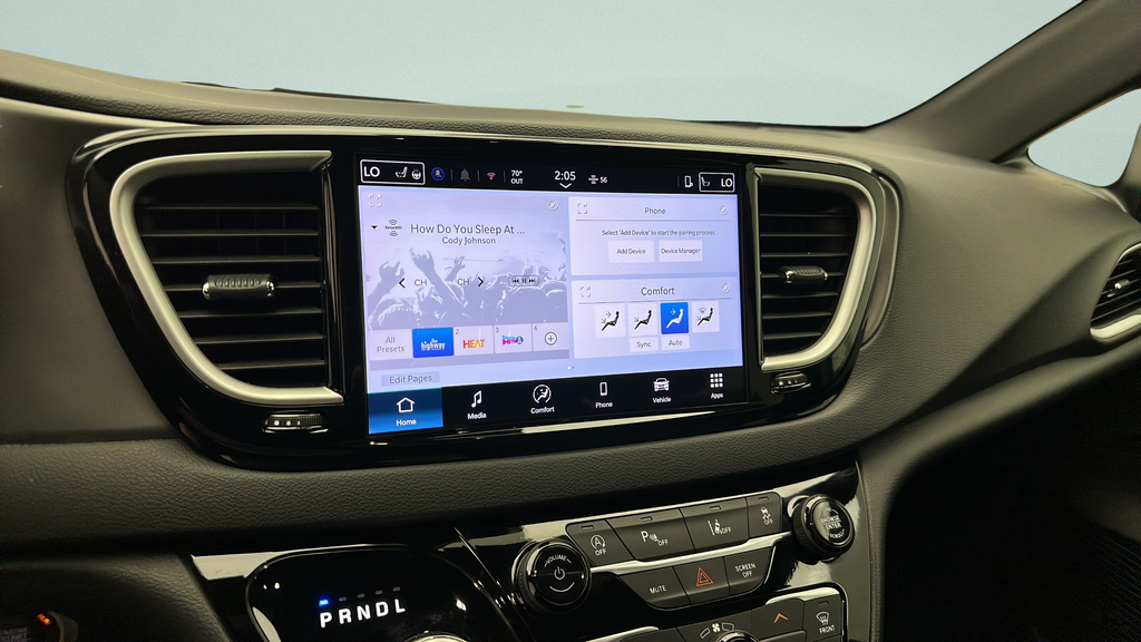 2025 Chrysler Pacifica Select