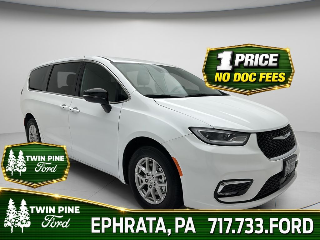 2025 Chrysler Pacifica Select