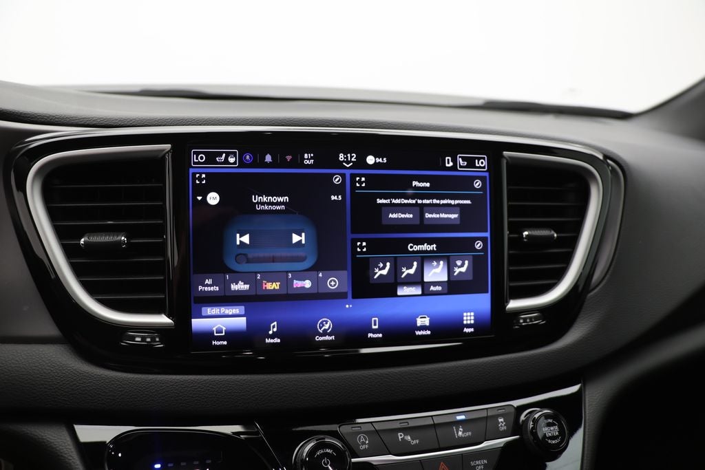 2025 Chrysler Pacifica Select