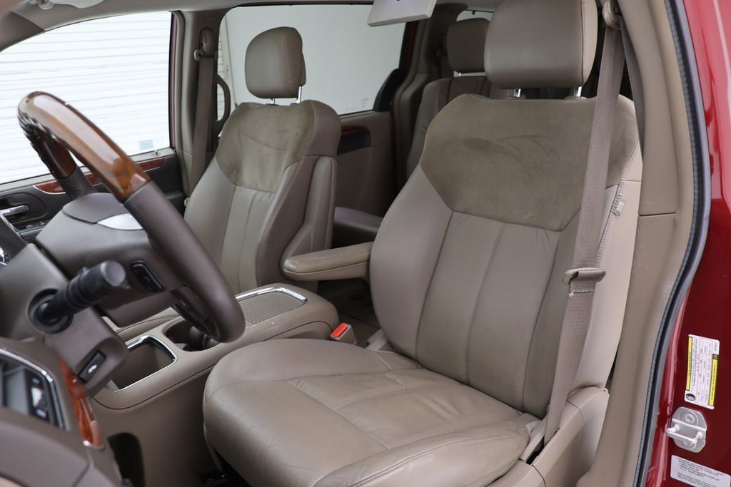 2016 Chrysler Town & Country Limited