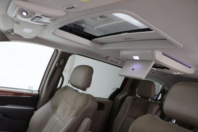 2016 Chrysler Town & Country Limited