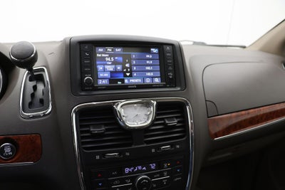 2016 Chrysler Town & Country Limited