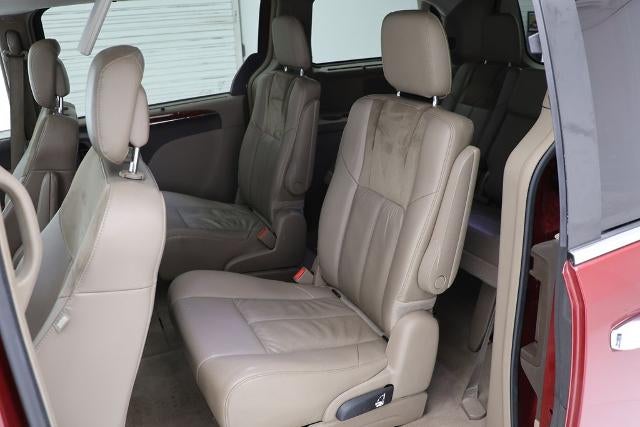 2016 Chrysler Town & Country Limited