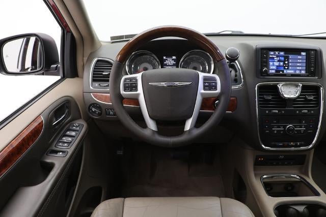 2016 Chrysler Town & Country Limited