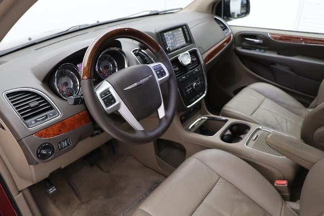 2016 Chrysler Town & Country Limited