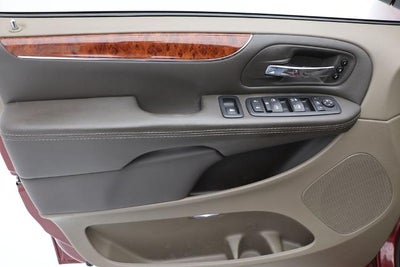 2016 Chrysler Town & Country Limited