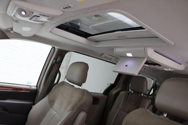 2016 Chrysler Town & Country Limited