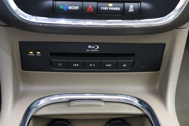 2016 Chrysler Town & Country Limited