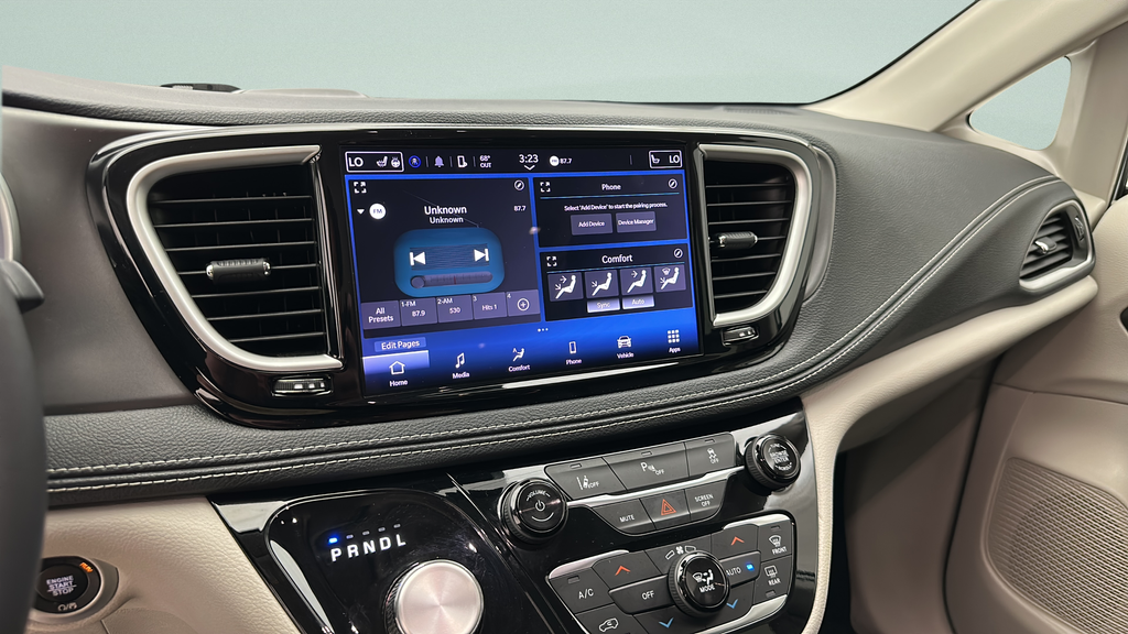 2023 Chrysler Pacifica Hybrid Touring L