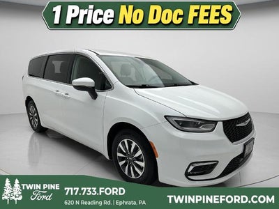 2023 Chrysler Pacifica Hybrid Touring L