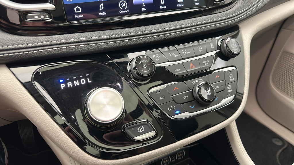 2024 Chrysler Pacifica Limited