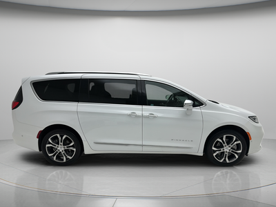 2024 Chrysler Pacifica Pinnacle