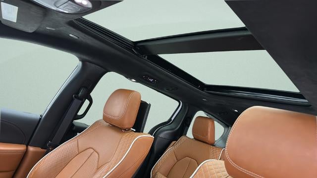 2024 Chrysler Pacifica Pinnacle